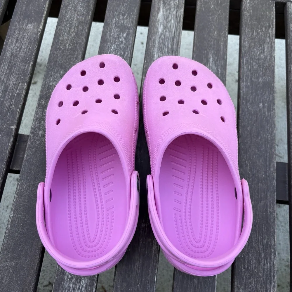 Crocs Kids J2 Pink Classic Clog Barbiecore Lightweight